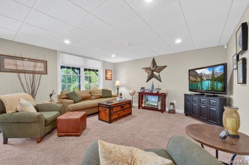 Mahopac, New York, 10541, United States, 4 Bedrooms Bedrooms, ,6 BathroomsBathrooms,Residential,Active,1945090
