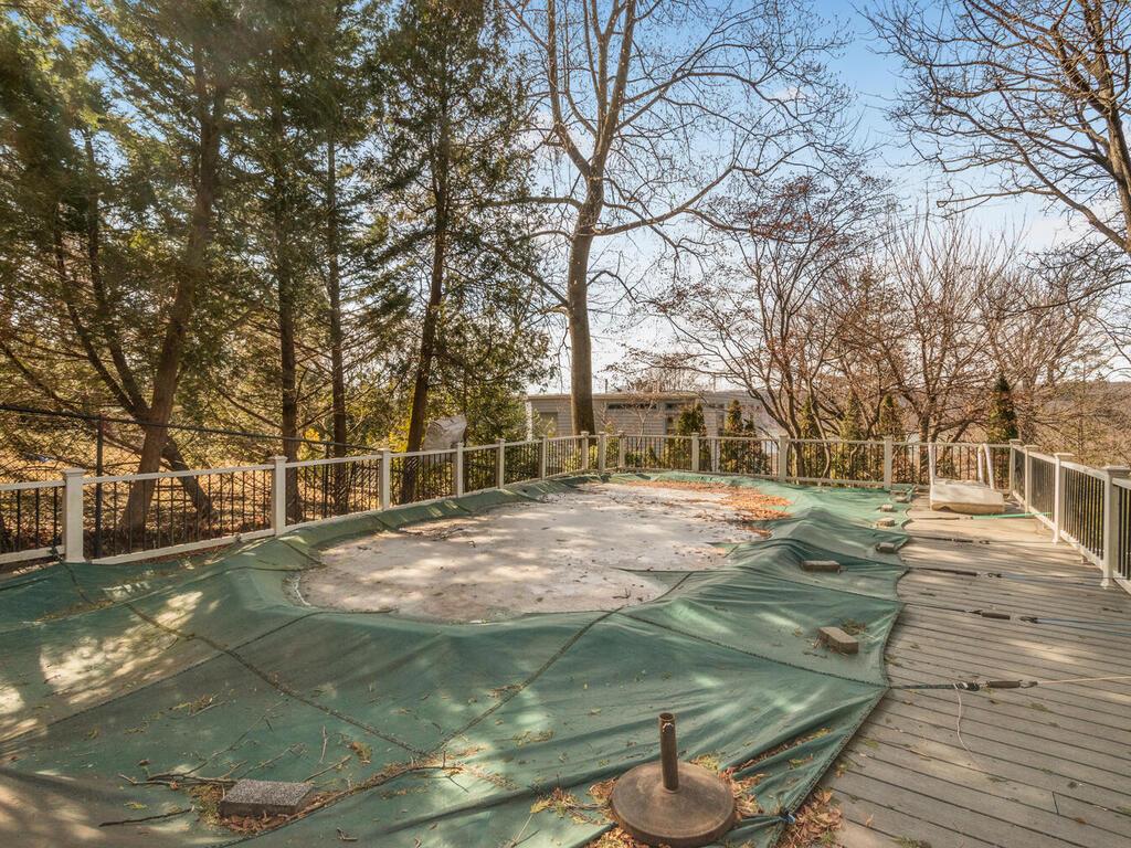 Bronx, New York, 10471, United States, 4 Bedrooms Bedrooms, ,3 BathroomsBathrooms,Residential,Active,1764906