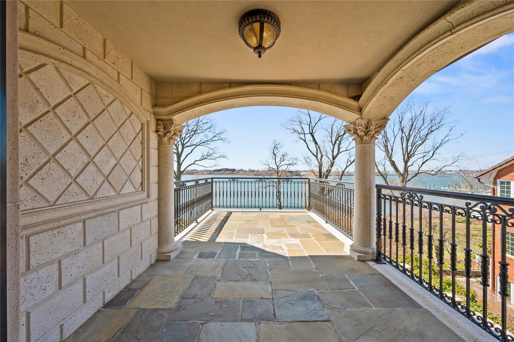 Malba, New York, 11357, United States, 5 Bedrooms Bedrooms, ,7 BathroomsBathrooms,Residential,Active,1761248