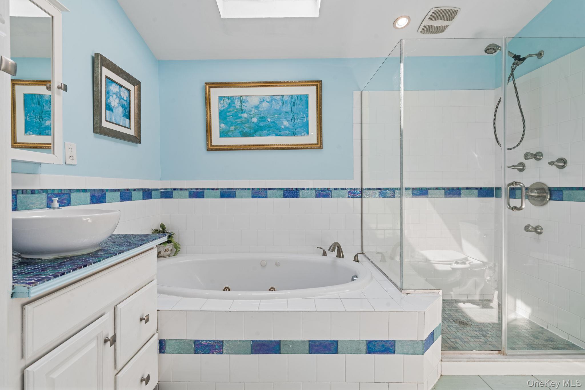 Long Beach, New York, 11561, United States, 4 Bedrooms Bedrooms, ,3 BathroomsBathrooms,Residential,Active,2008919
