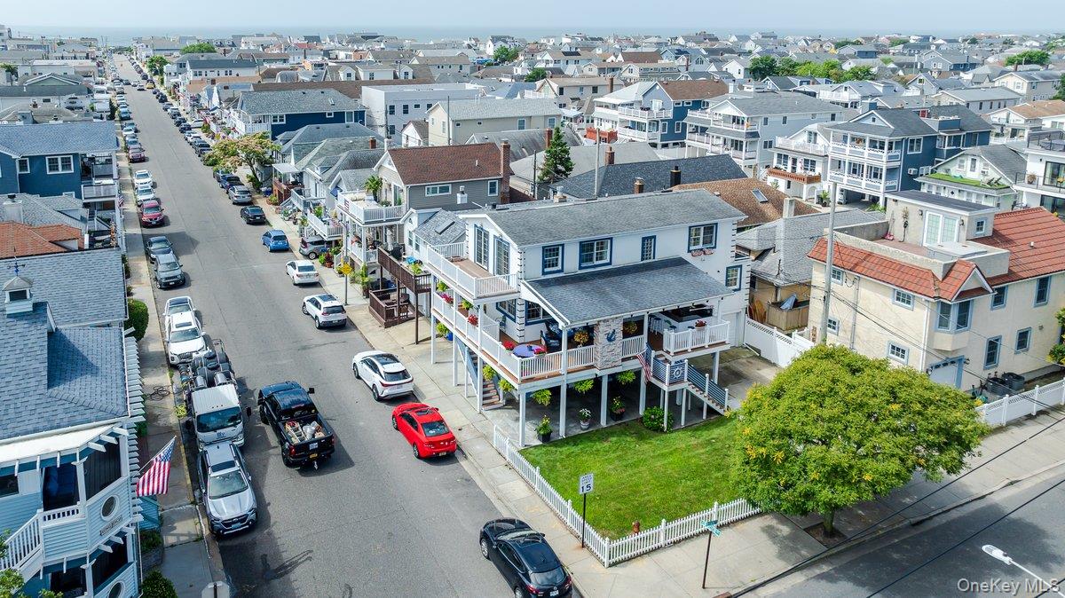 Long Beach, New York, 11561, United States, 3 Bedrooms Bedrooms, ,3 BathroomsBathrooms,Residential,Active,1886845