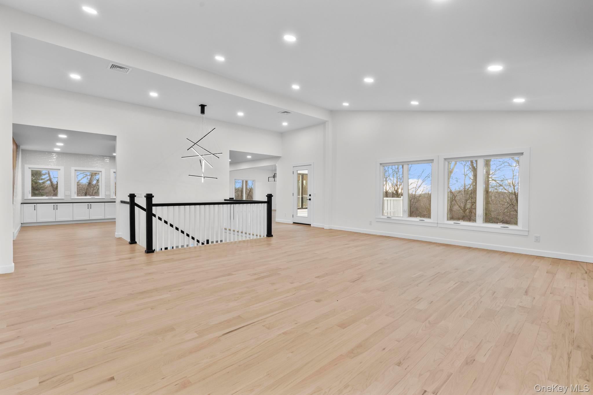 Armonk, New York, 10504, United States, 3 Bedrooms Bedrooms, ,4 BathroomsBathrooms,Residential,Active,2007257