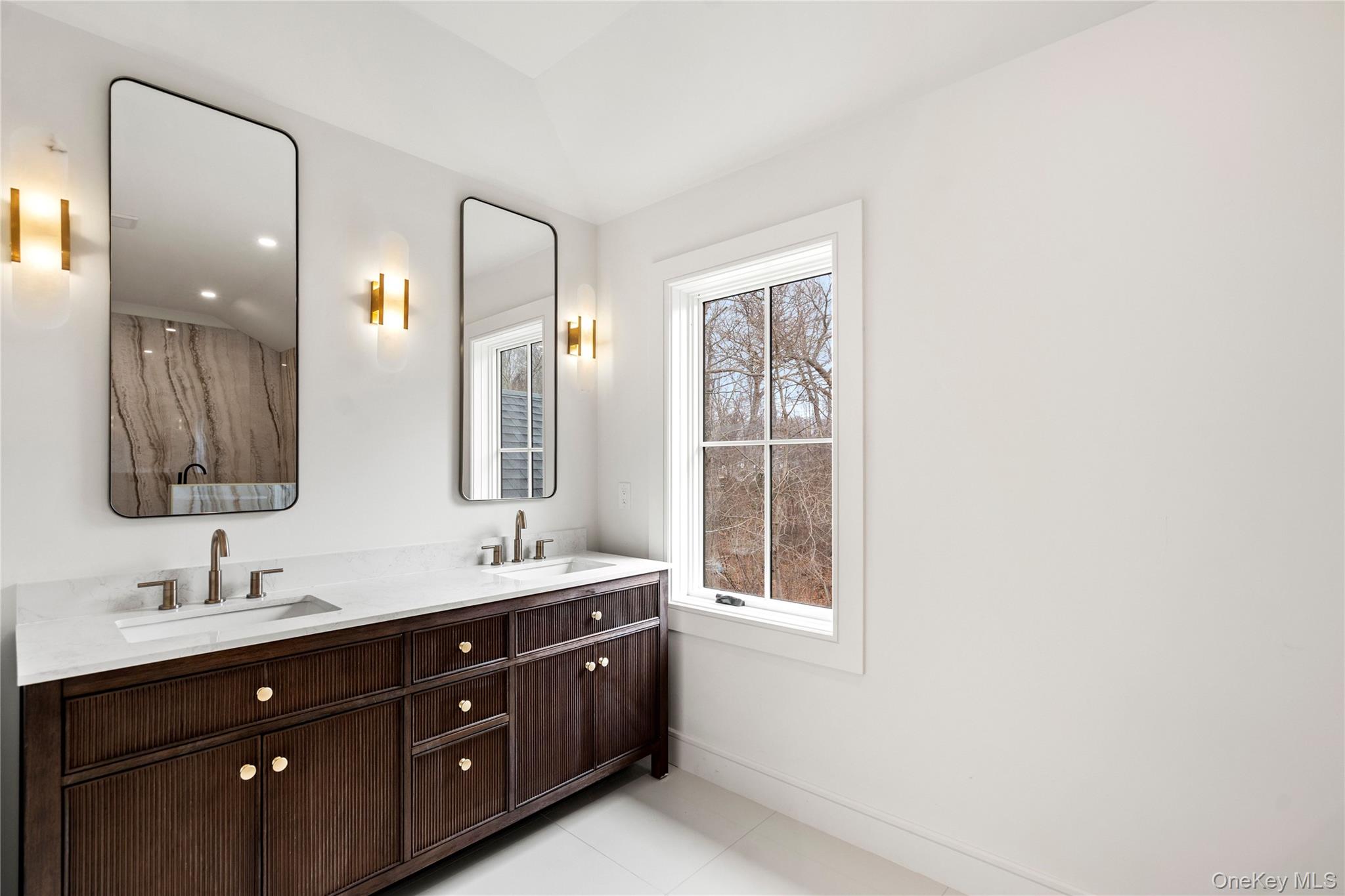 Nissequogue, New York, 11780, United States, 6 Bedrooms Bedrooms, ,6 BathroomsBathrooms,Residential,Active,2013161