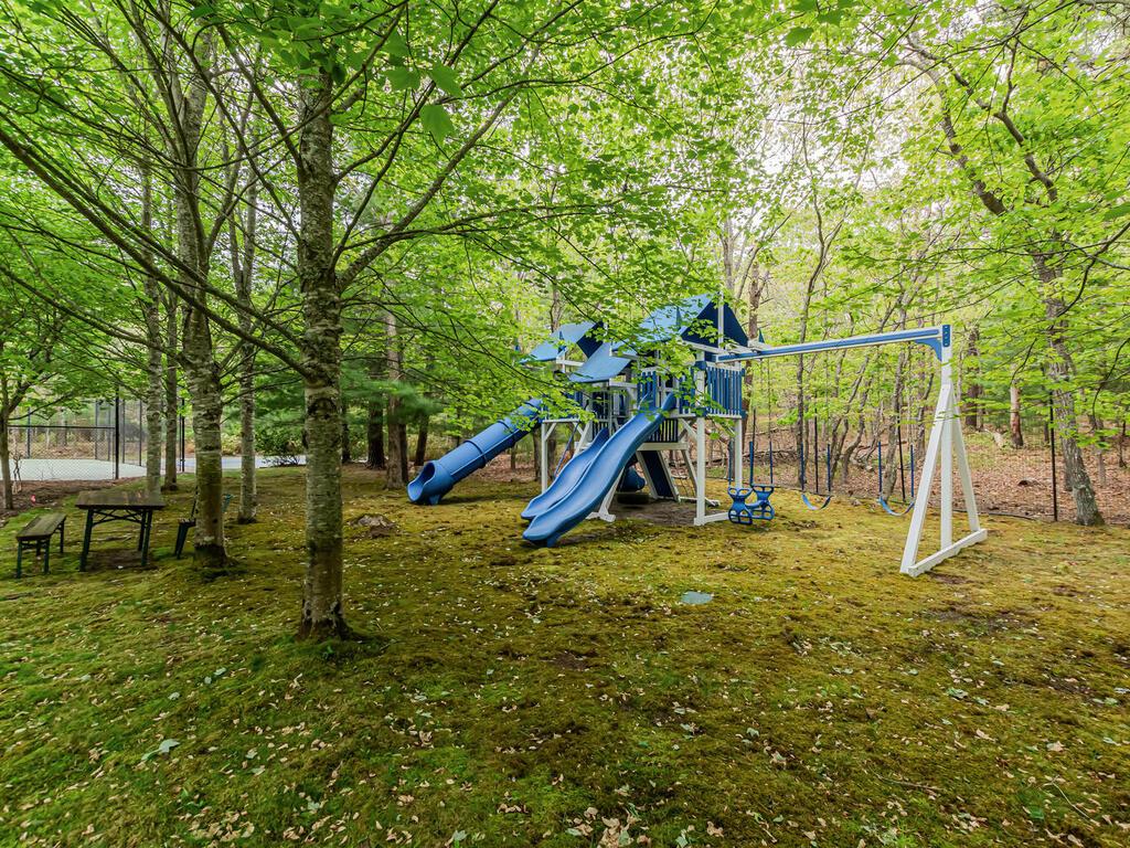 East Hampton, New York, 11937, United States, ,3 BathroomsBathrooms,Residential,Active,1843880