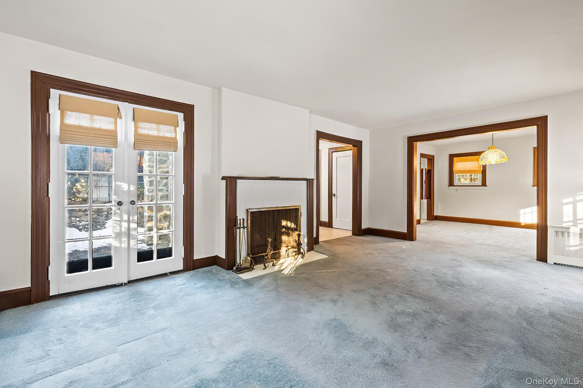 Scarsdale, New York, 10583, United States, 3 Bedrooms Bedrooms, ,2 BathroomsBathrooms,Residential,Pending,2007107