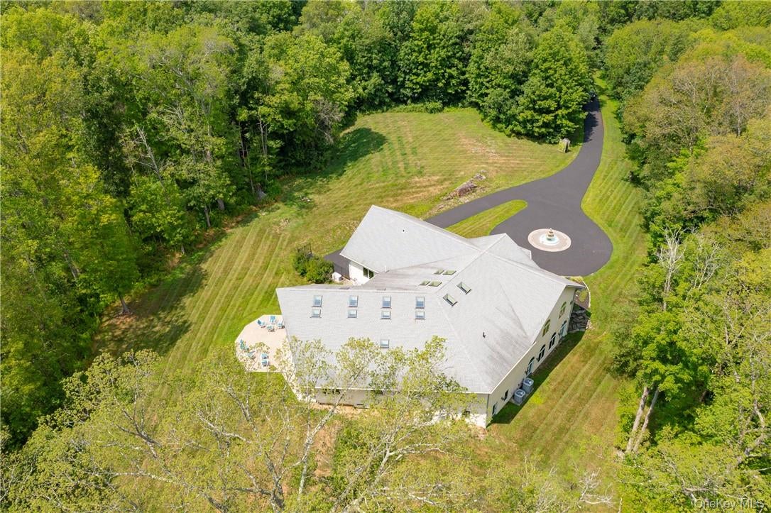 Wappingers Falls, New York, 12590, United States, 4 Bedrooms Bedrooms, ,5 BathroomsBathrooms,Residential,Active,1703680