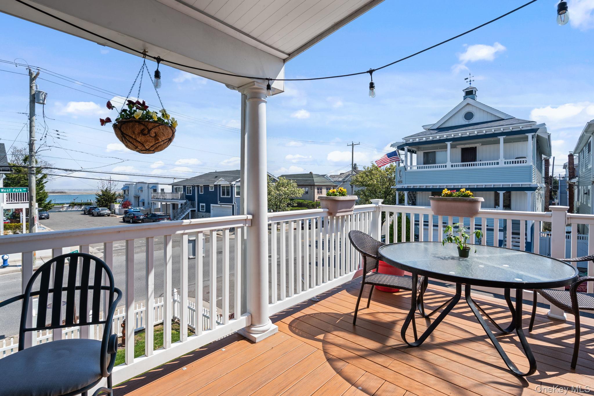 Long Beach, New York, 11561, United States, 4 Bedrooms Bedrooms, ,3 BathroomsBathrooms,Residential,Active,2008919