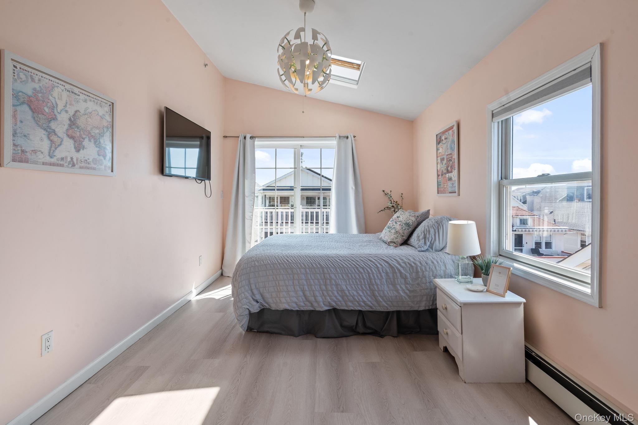 Long Beach, New York, 11561, United States, 4 Bedrooms Bedrooms, ,3 BathroomsBathrooms,Residential,Active,2008919