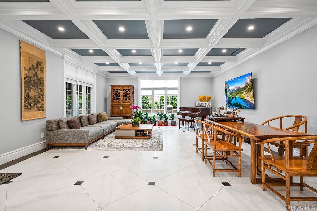 Little Neck, New York, 11362, United States, 5 Bedrooms Bedrooms, ,6 BathroomsBathrooms,Residential,Active,1908169