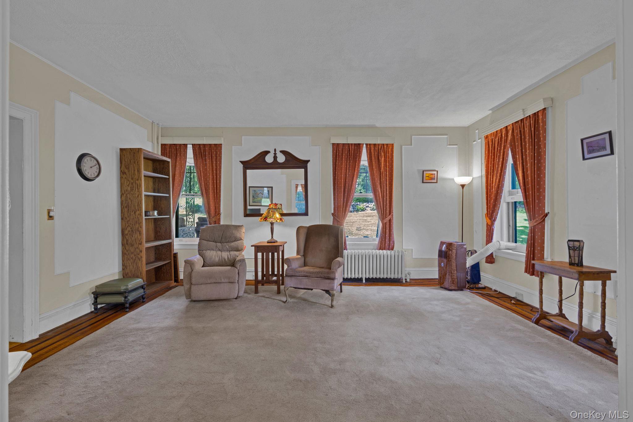 Newburgh, New York, 12550, United States, 3 Bedrooms Bedrooms, ,3 BathroomsBathrooms,Residential,Active,1913025