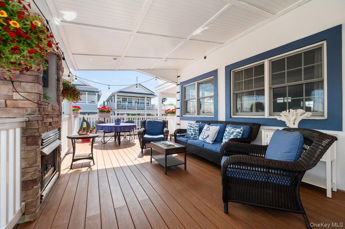 Long Beach, New York, 11561, United States, 4 Bedrooms Bedrooms, ,3 BathroomsBathrooms,Residential,Active,2008919