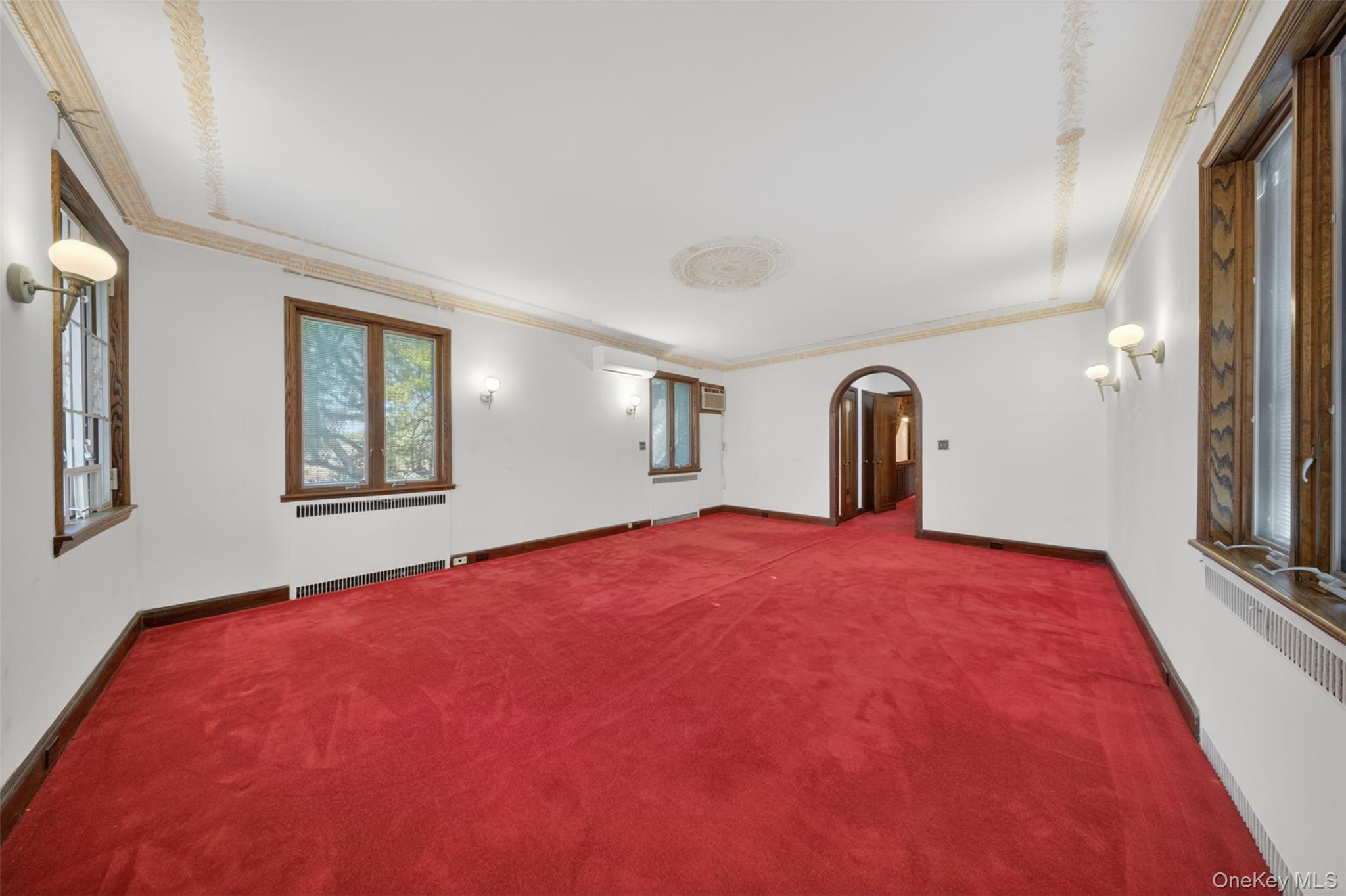 Flushing, New York, 11354, United States, 7 Bedrooms Bedrooms, ,6 BathroomsBathrooms,Residential,Active,2043439