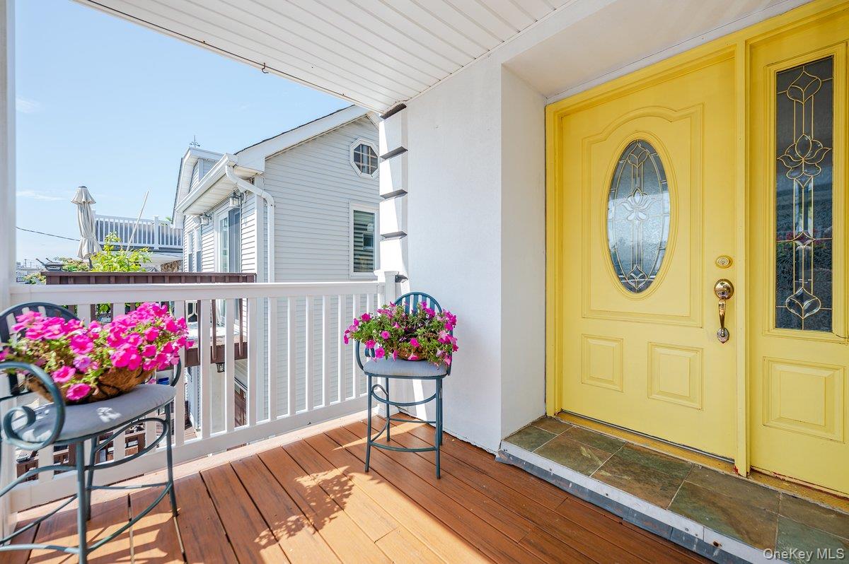 Long Beach, New York, 11561, United States, 4 Bedrooms Bedrooms, ,3 BathroomsBathrooms,Residential,Active,2008919