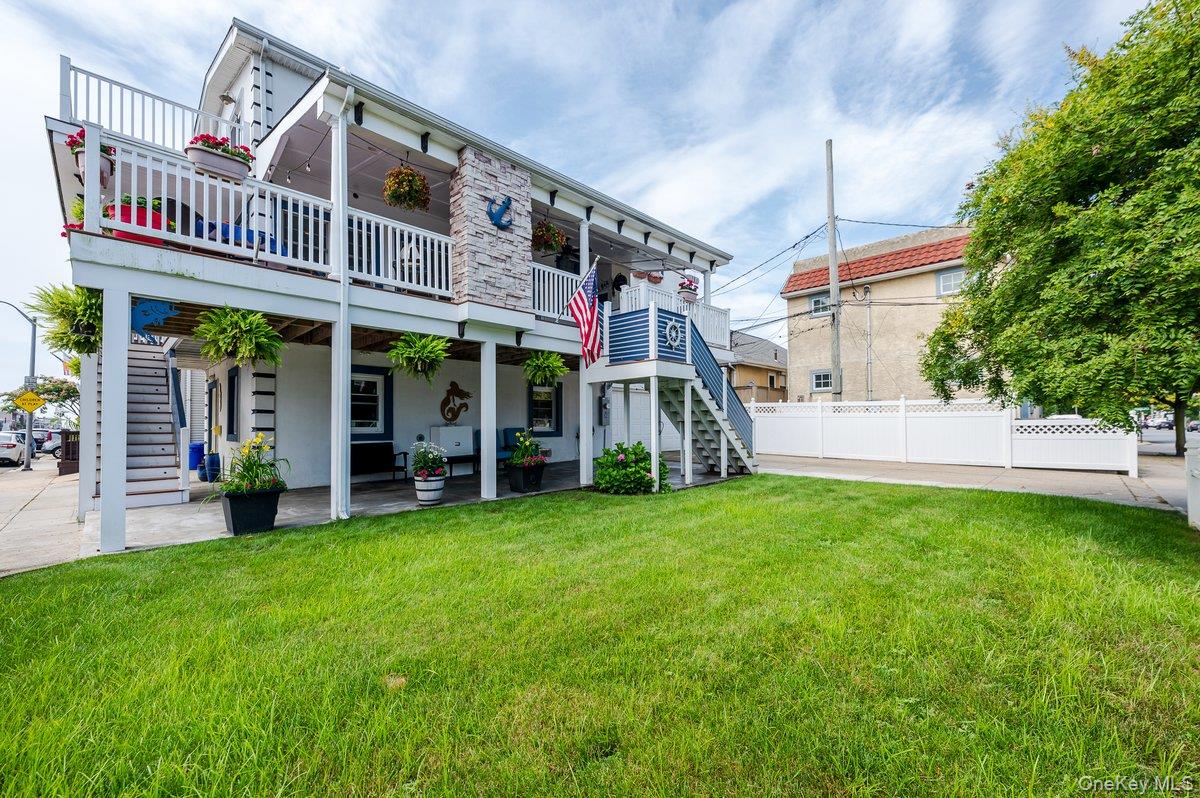 Long Beach, New York, 11561, United States, 4 Bedrooms Bedrooms, ,3 BathroomsBathrooms,Residential,Active,2008919