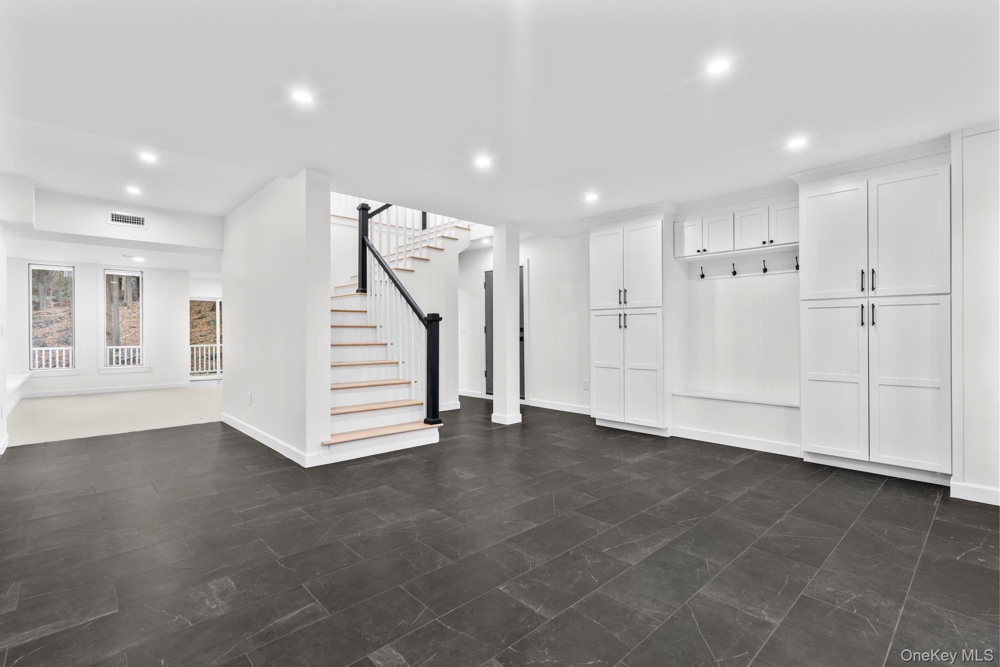 Armonk, New York, 10504, United States, 3 Bedrooms Bedrooms, ,4 BathroomsBathrooms,Residential,Active,2007257