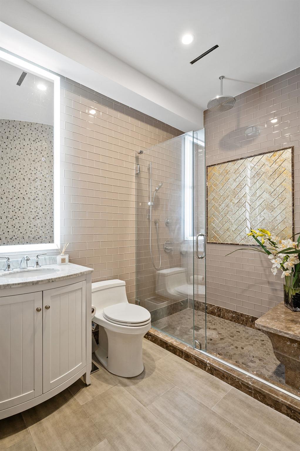 Little Neck, New York, 11362, United States, 5 Bedrooms Bedrooms, ,6 BathroomsBathrooms,Residential,Active,1908169