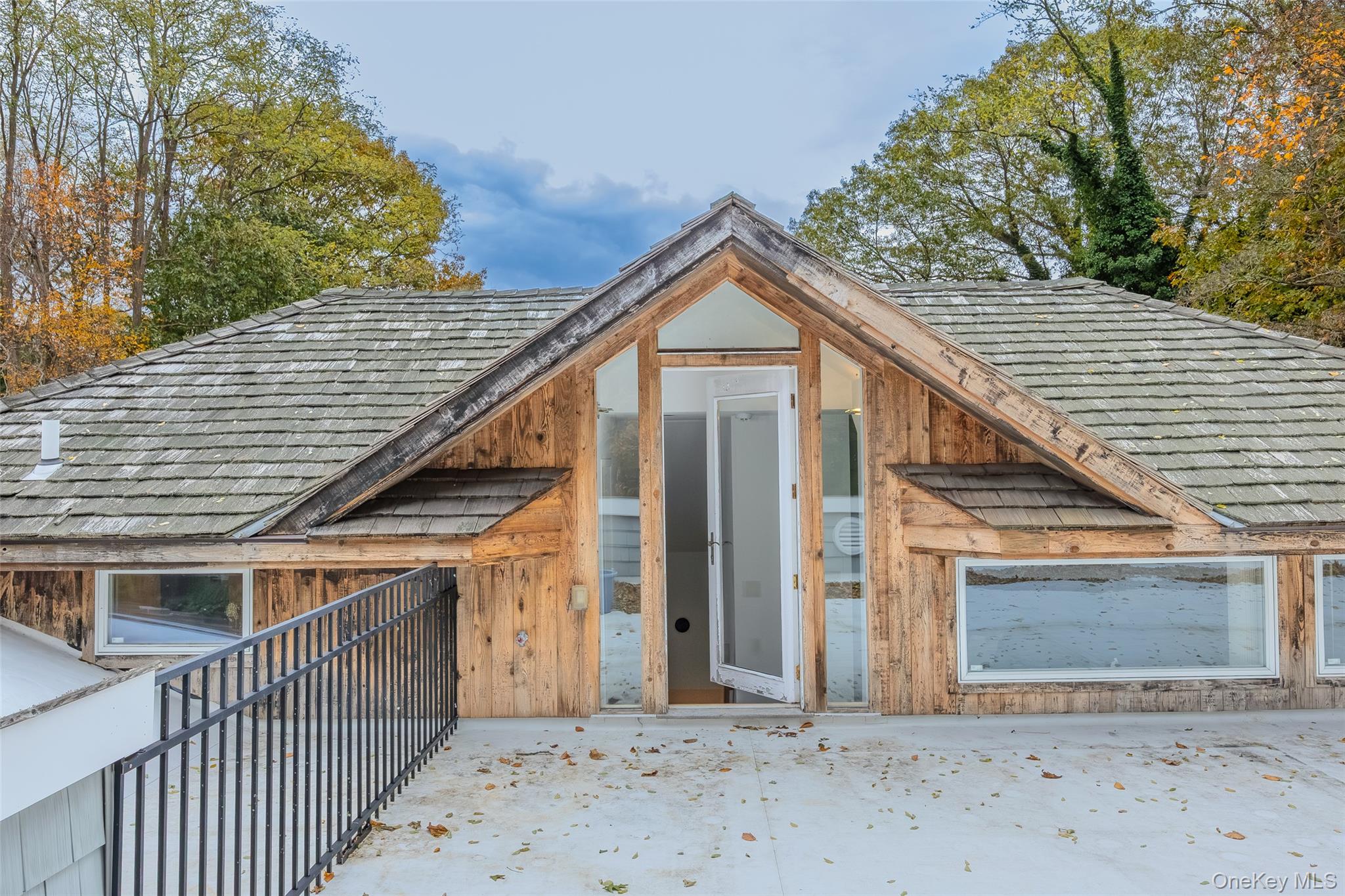 Saint James, New York, 11780, United States, 6 Bedrooms Bedrooms, ,5 BathroomsBathrooms,Residential,Active,1988457