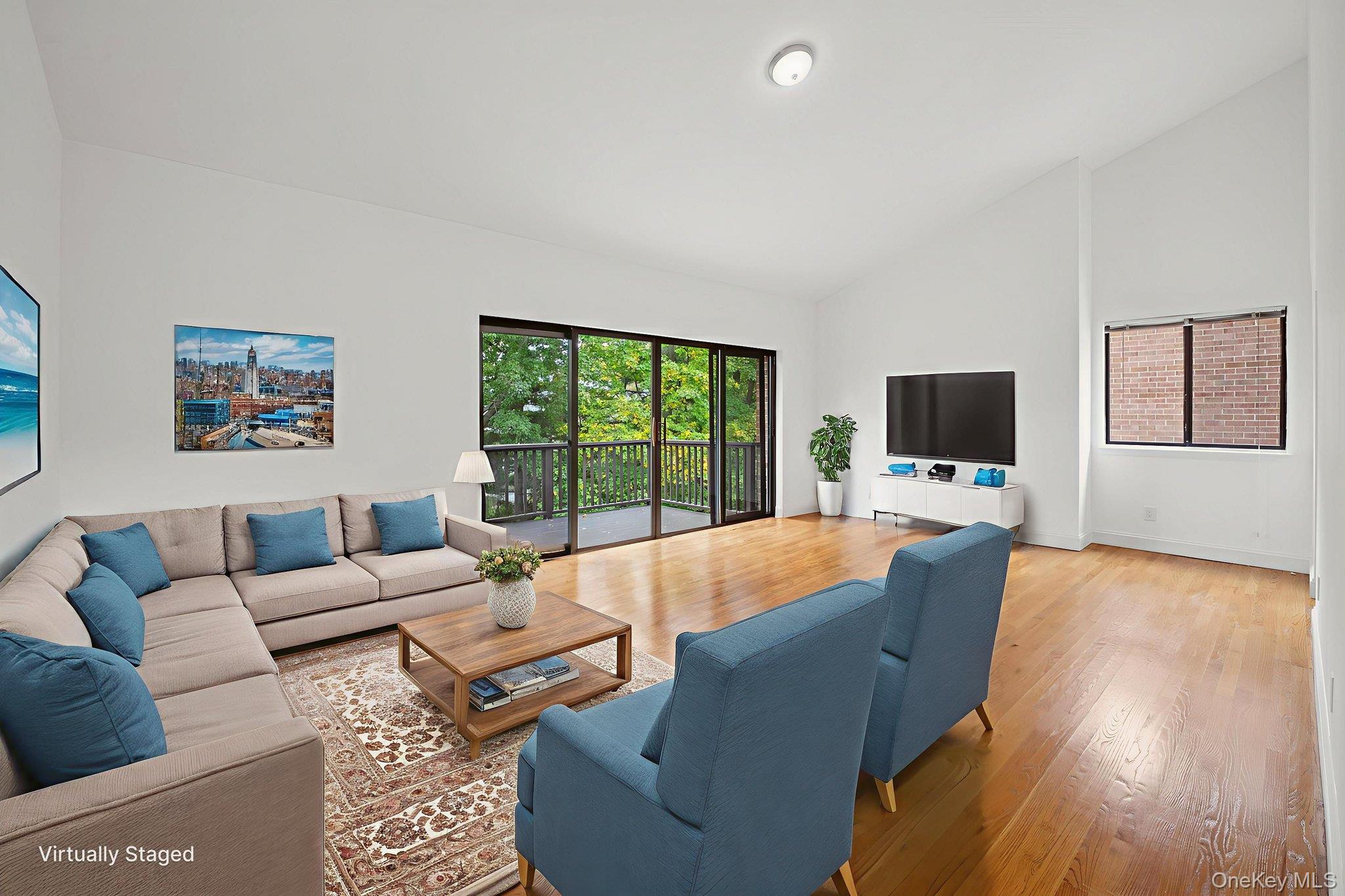 Rye, New York, 10580, United States, 3 Bedrooms Bedrooms, ,3 BathroomsBathrooms,Residential,Active,1973541