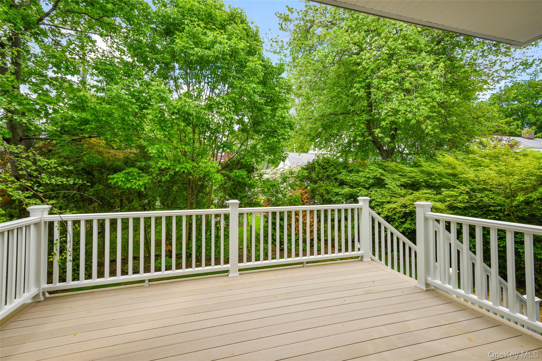 Scarsdale, New York, 10583, United States, 5 Bedrooms Bedrooms, ,5 BathroomsBathrooms,Residential,Active,1888466