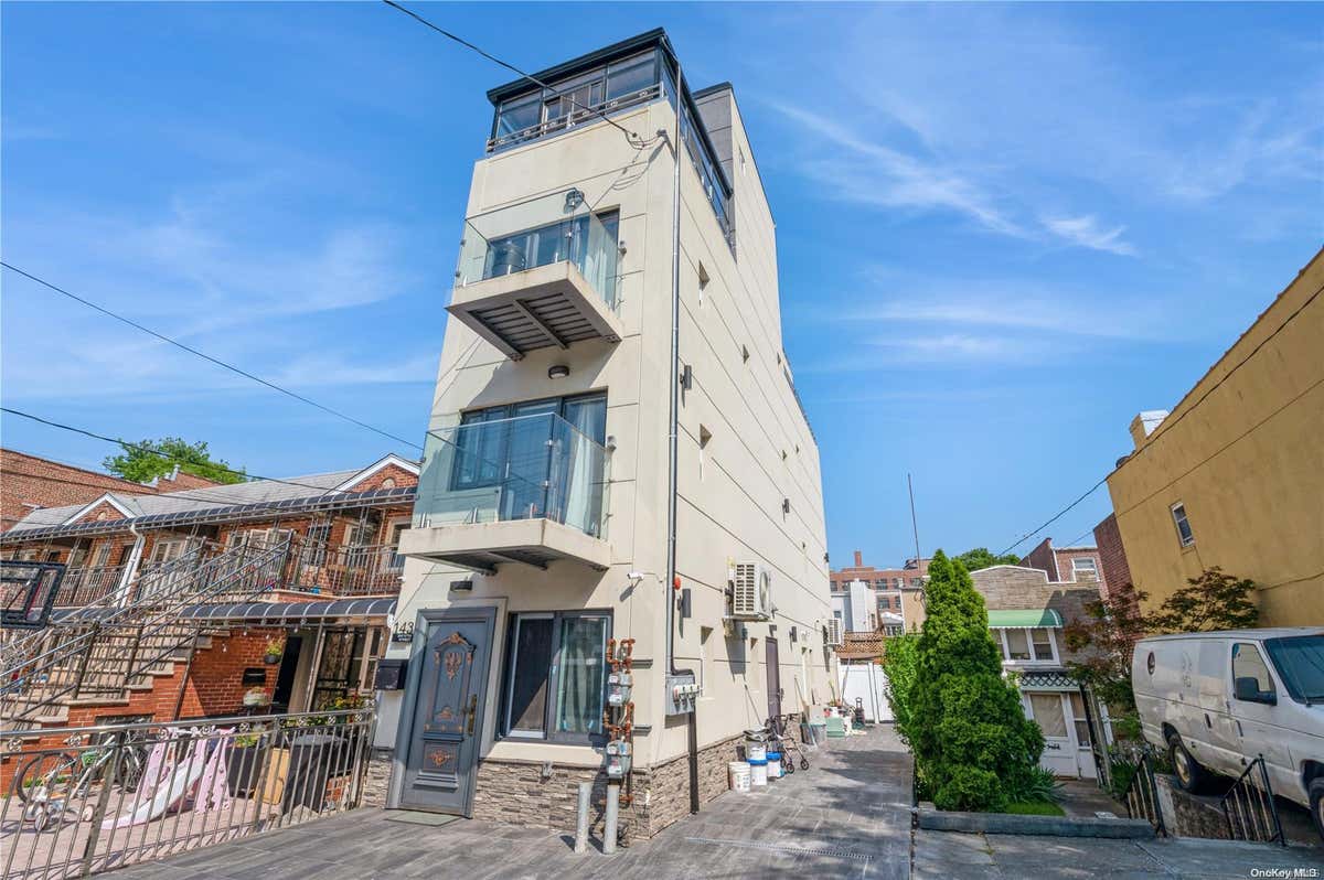143 Bay 47th St  