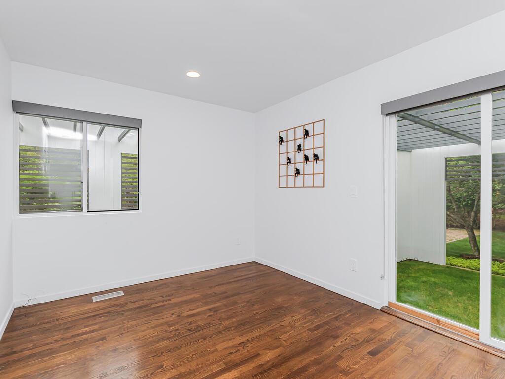 East Hampton, New York, 11937, United States, ,3 BathroomsBathrooms,Residential,Active,1843880