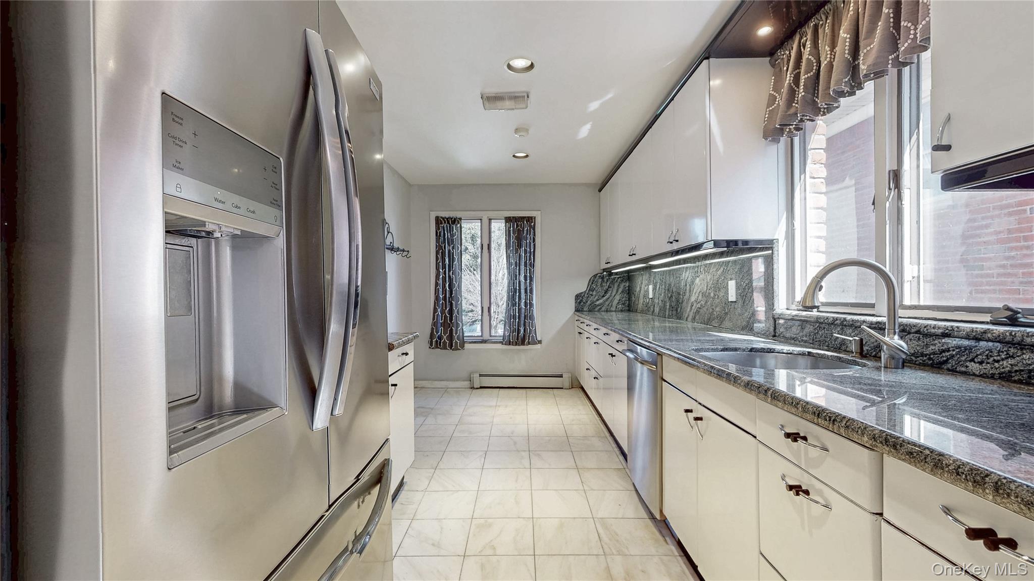 Bayside, New York, 11360, United States, 5 Bedrooms Bedrooms, ,3 BathroomsBathrooms,Residential,Active,1941326
