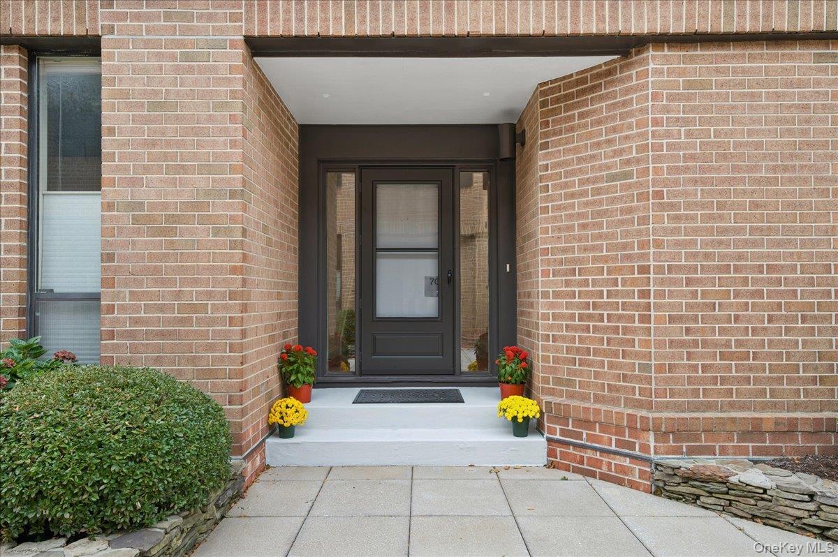 Rye, New York, 10580, United States, 3 Bedrooms Bedrooms, ,3 BathroomsBathrooms,Residential,Active,1973541