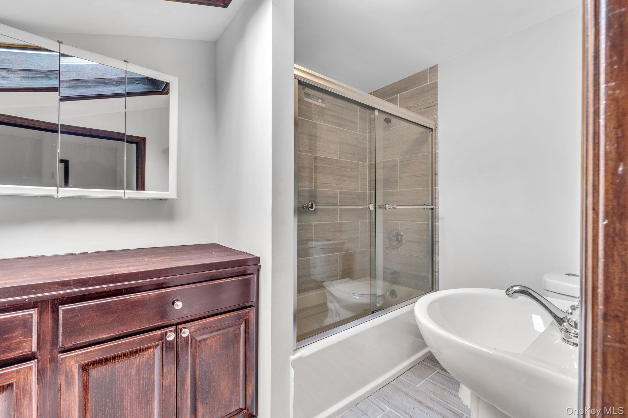 Millbrook, New York, 12545, United States, 7 Bedrooms Bedrooms, ,7 BathroomsBathrooms,Residential,Active,1945208