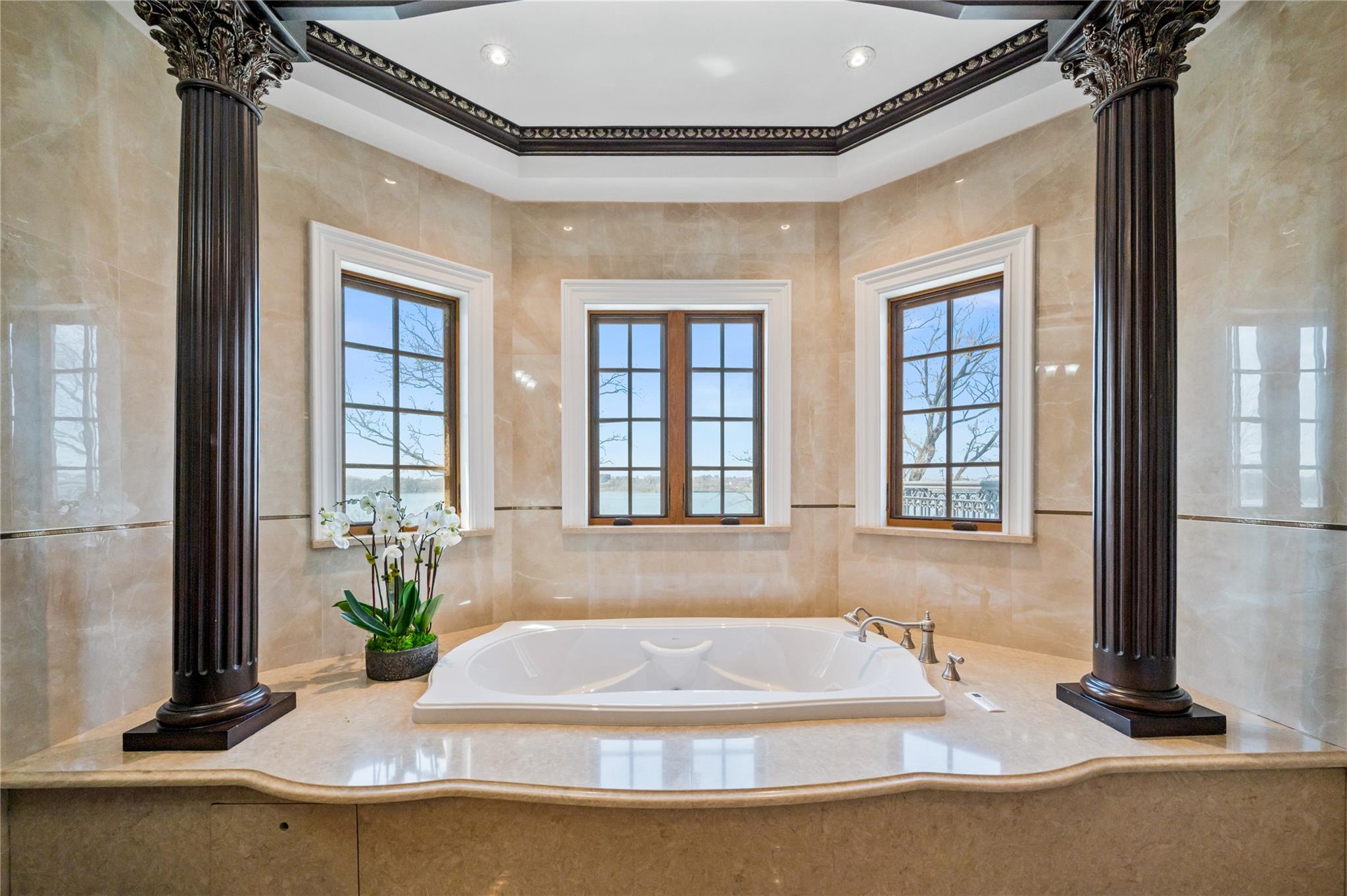 Malba, New York, 11357, United States, 5 Bedrooms Bedrooms, ,7 BathroomsBathrooms,Residential,Active,1761248