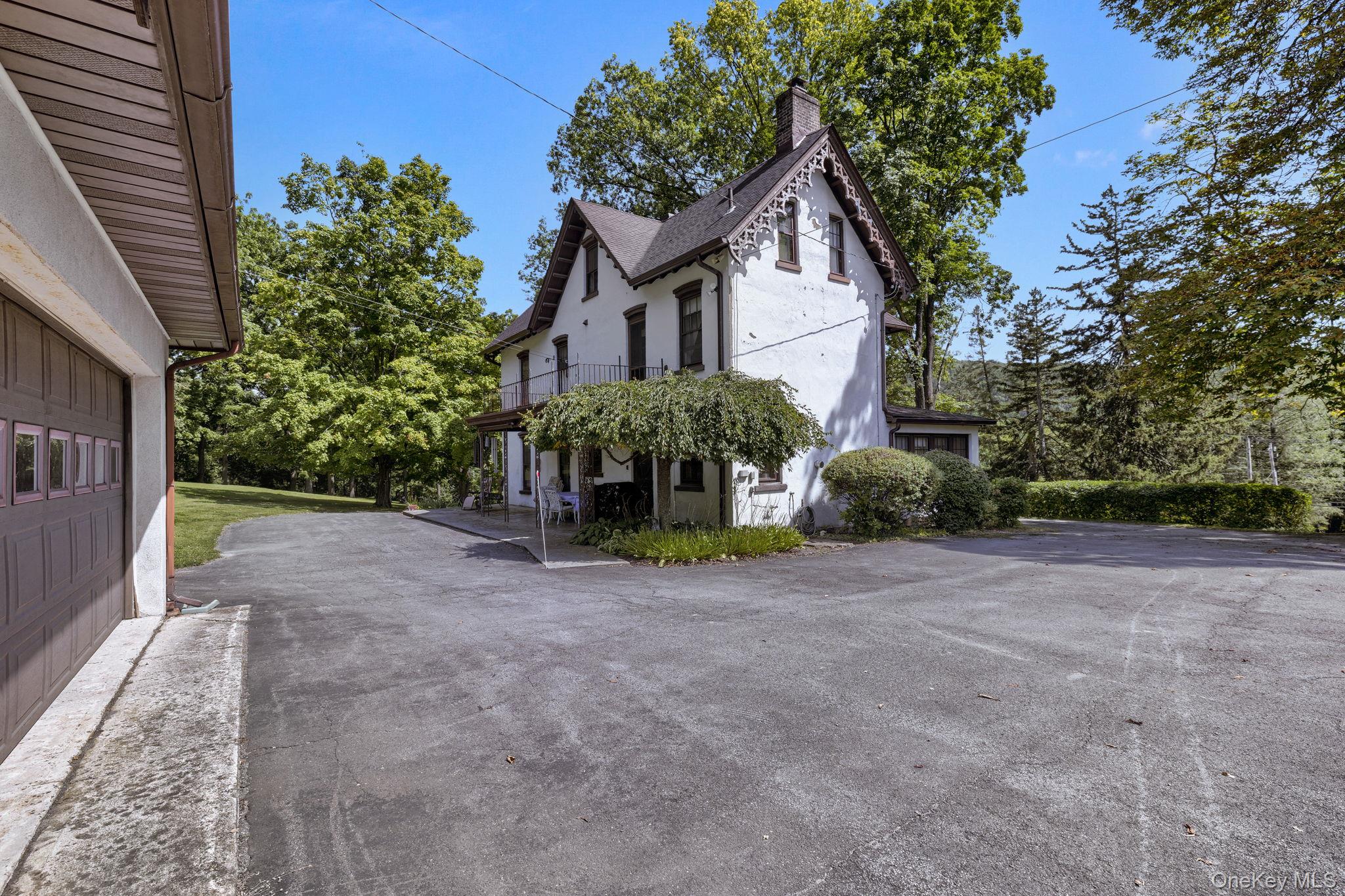 Newburgh, New York, 12550, United States, 3 Bedrooms Bedrooms, ,3 BathroomsBathrooms,Residential,Active,1913025