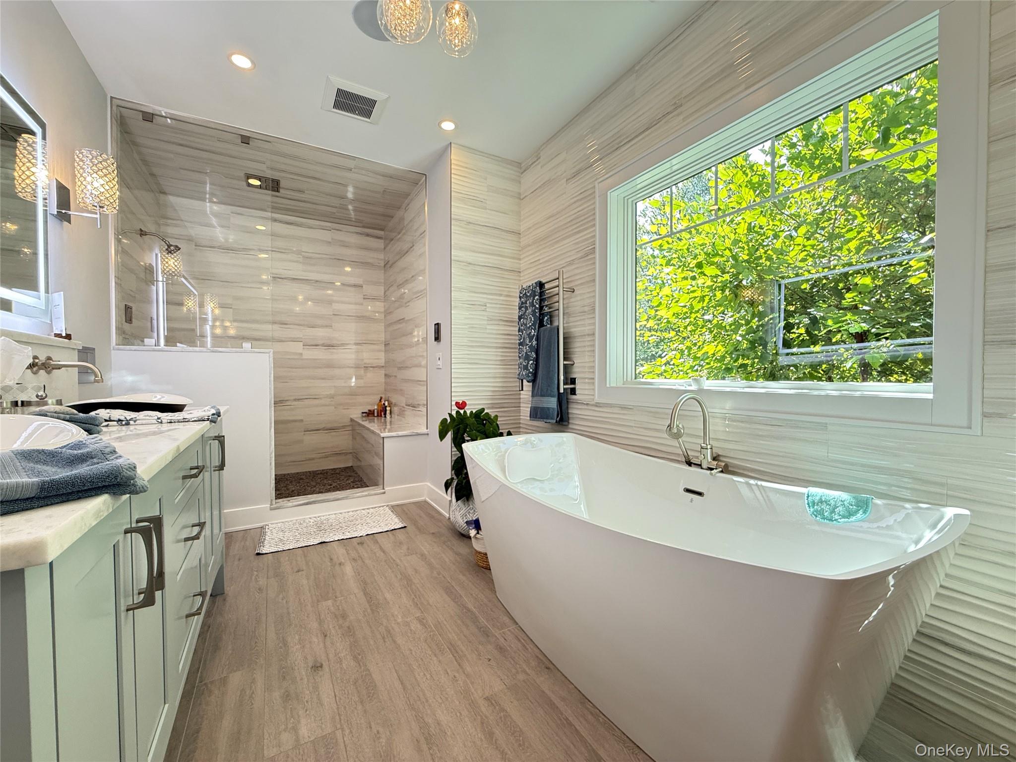 Poughquag, New York, 12570, United States, 3 Bedrooms Bedrooms, ,3 BathroomsBathrooms,Residential,Active,1944284