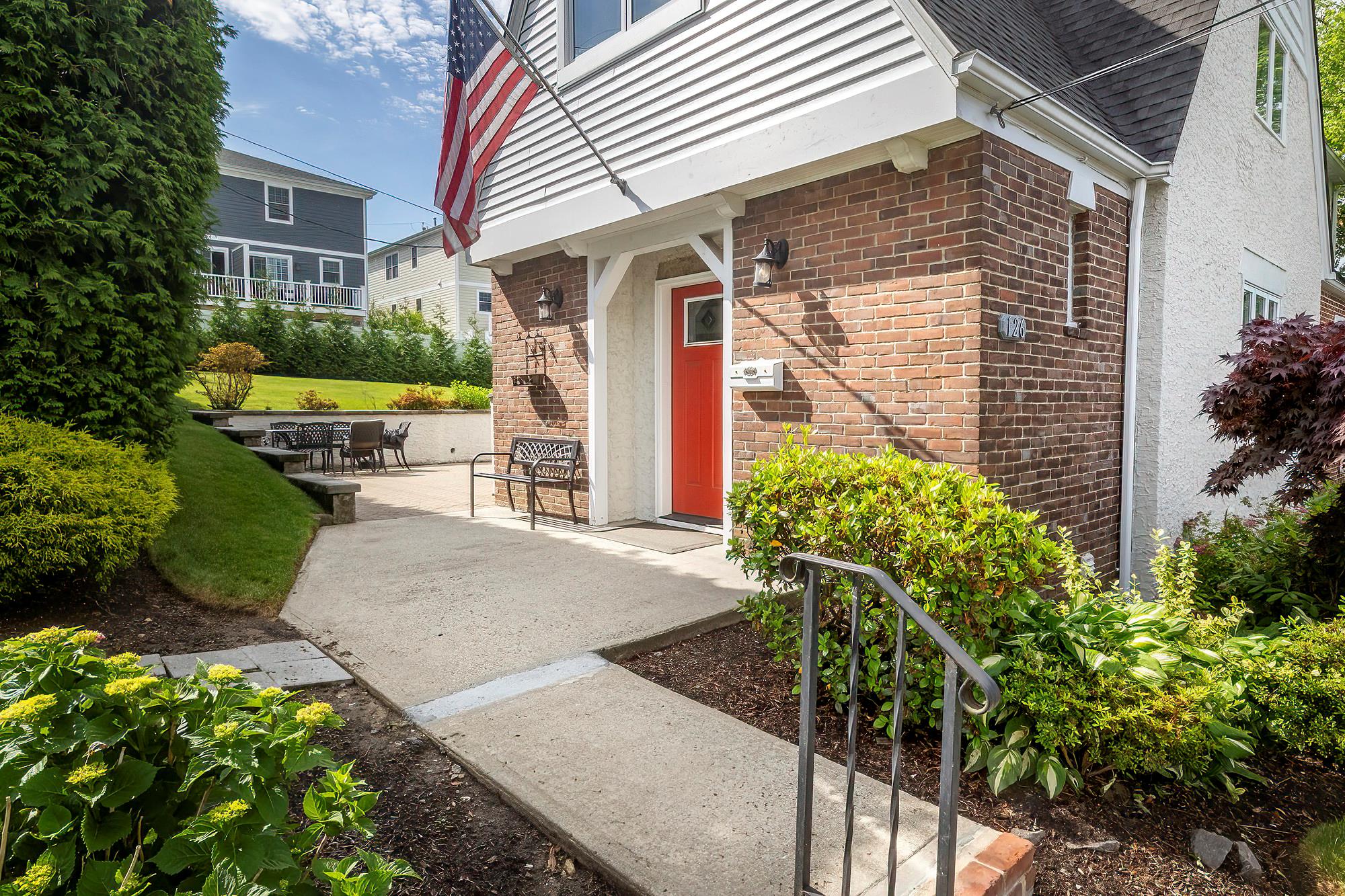 West Harrison, New York, 10604, United States, 4 Bedrooms Bedrooms, ,4 BathroomsBathrooms,Residential,Active,1798072