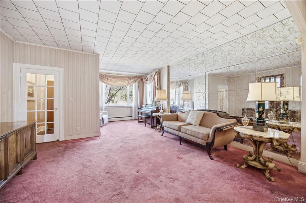 Brooklyn, New York, 11209, United States, 3 Bedrooms Bedrooms, ,2 BathroomsBathrooms,Residential,Active,2043128