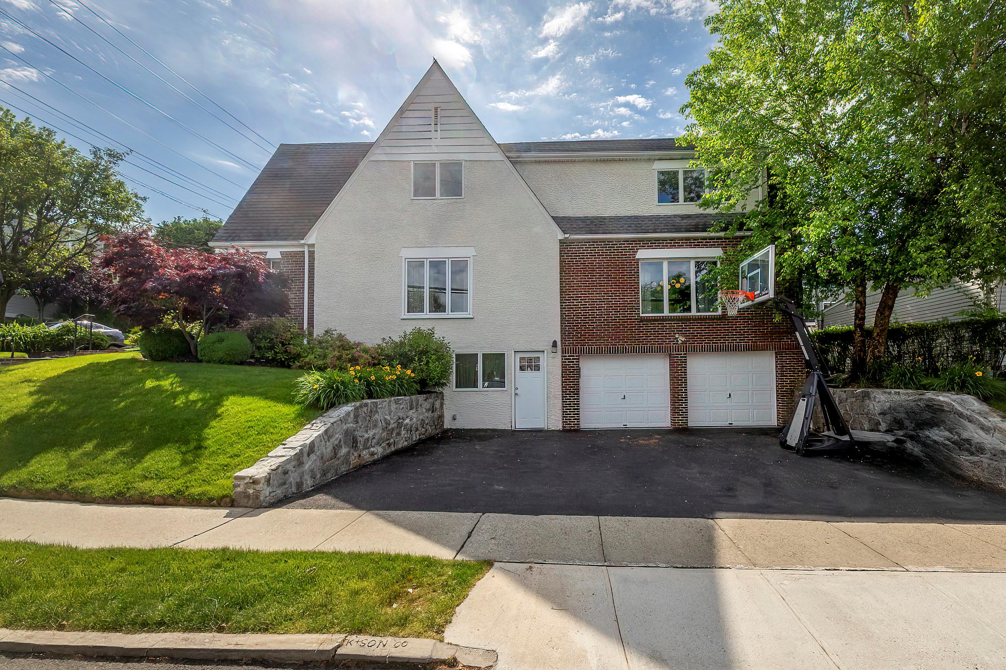 West Harrison, New York, 10604, United States, 4 Bedrooms Bedrooms, ,4 BathroomsBathrooms,Residential,Active,1798072