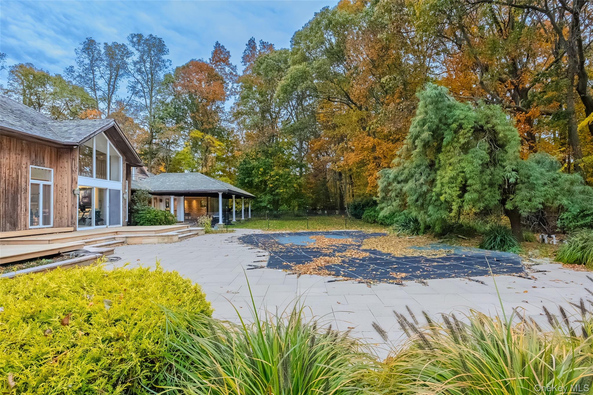 Saint James, New York, 11780, United States, 6 Bedrooms Bedrooms, ,5 BathroomsBathrooms,Residential,Active,1988457