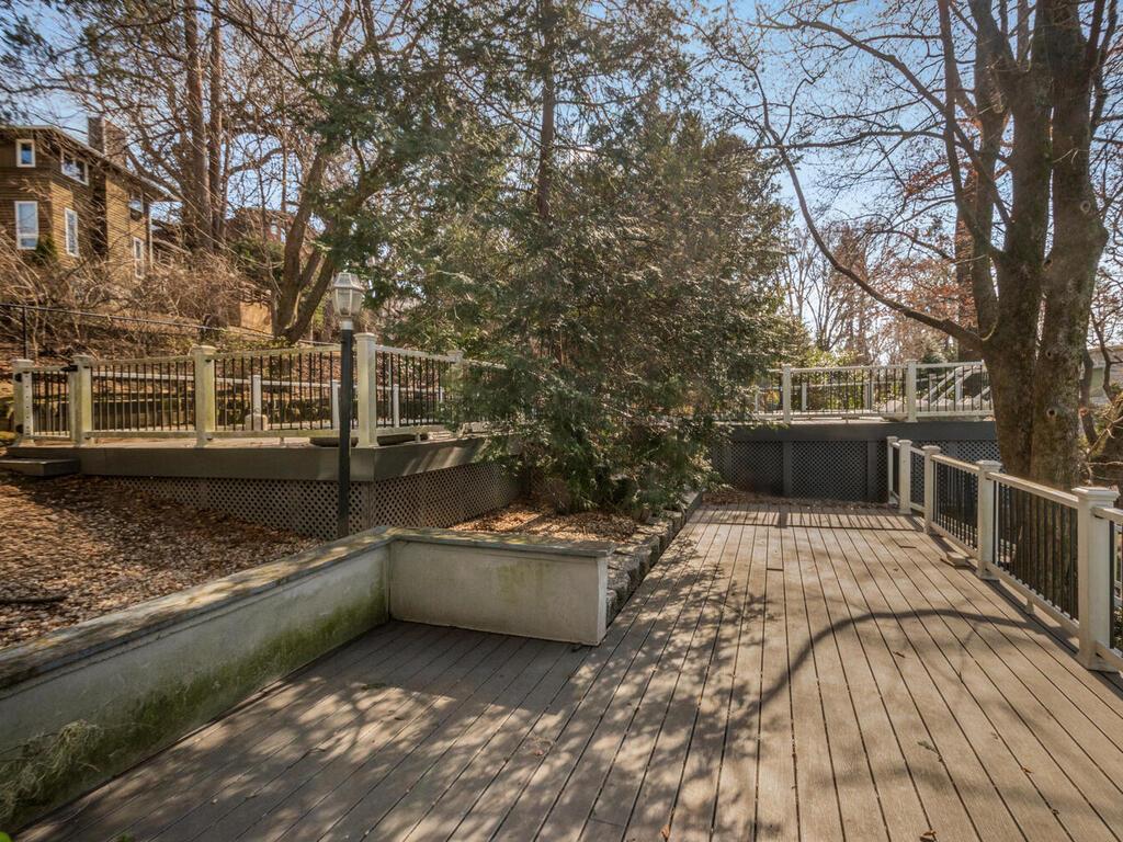 Bronx, New York, 10471, United States, 4 Bedrooms Bedrooms, ,3 BathroomsBathrooms,Residential,Active,1764906