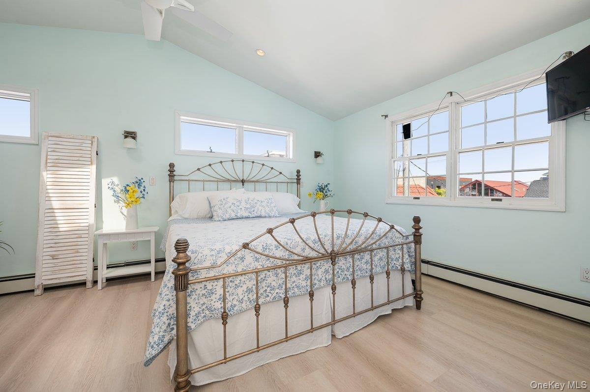 Long Beach, New York, 11561, United States, 4 Bedrooms Bedrooms, ,3 BathroomsBathrooms,Residential,Active,2008919