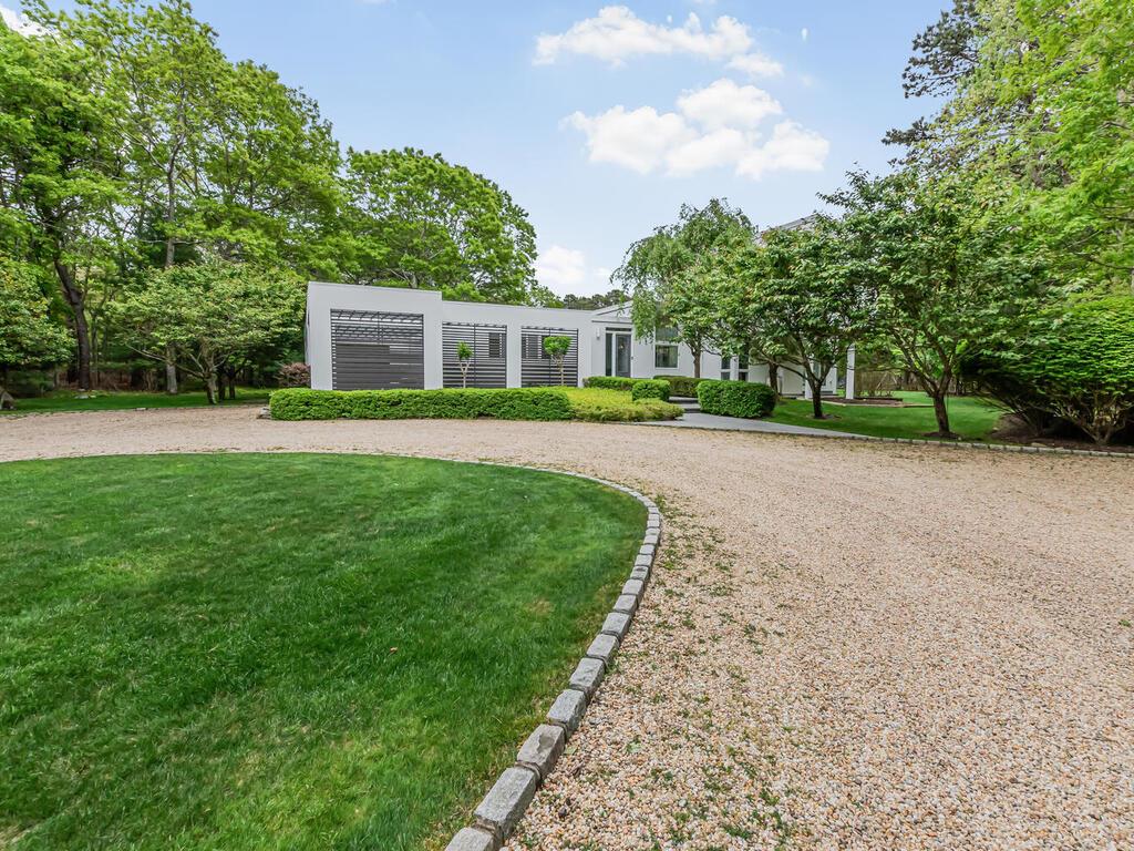 East Hampton, New York, 11937, United States, ,3 BathroomsBathrooms,Residential,Active,1843880