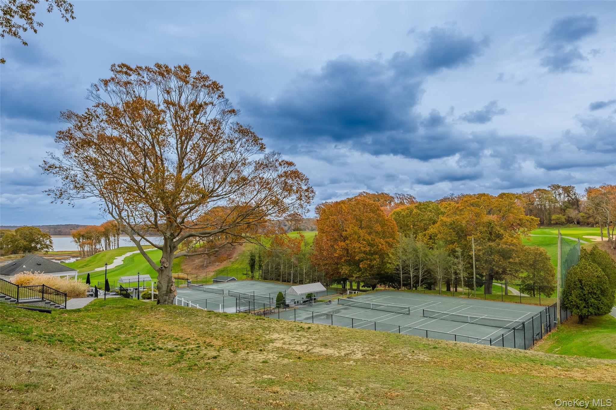 Saint James, New York, 11780, United States, 6 Bedrooms Bedrooms, ,5 BathroomsBathrooms,Residential,Active,1988457