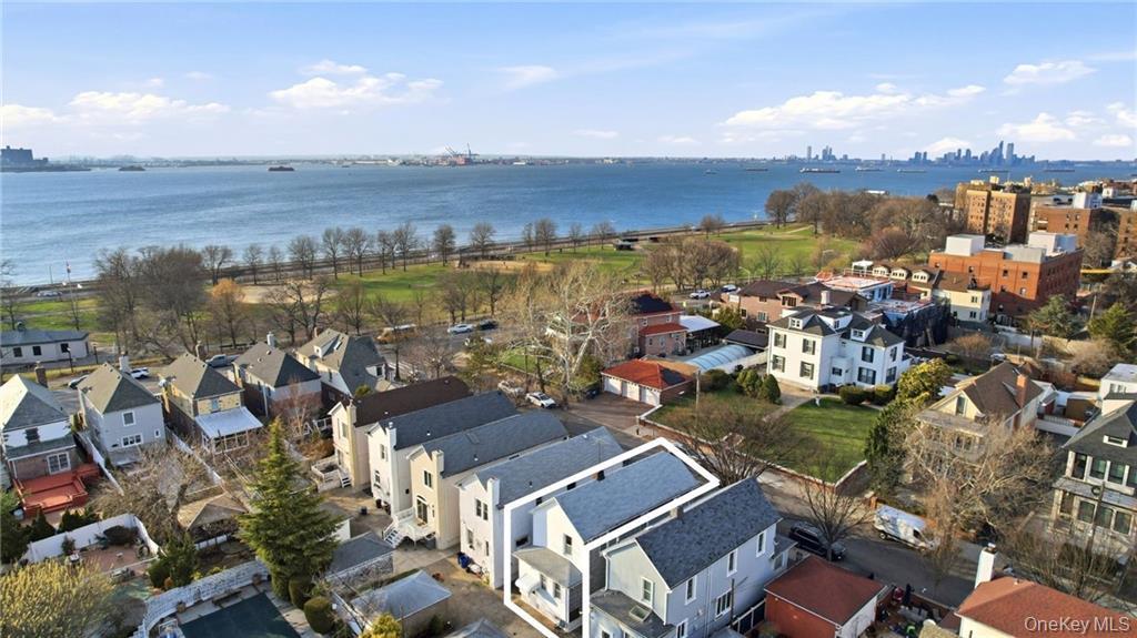 Brooklyn, New York, 11209, United States, 3 Bedrooms Bedrooms, ,2 BathroomsBathrooms,Residential,Active,2043128