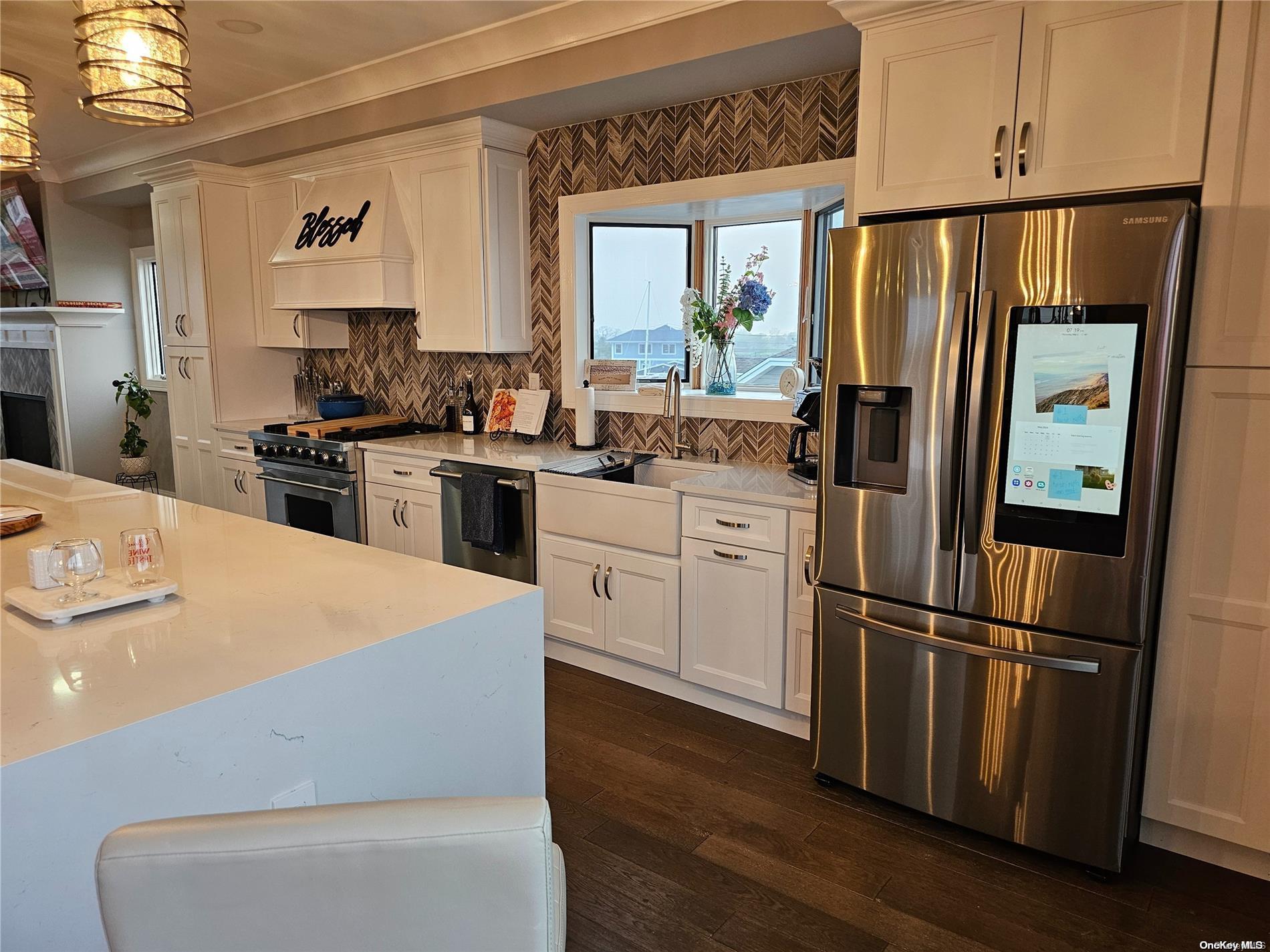 Babylon, New York, 11702, United States, 3 Bedrooms Bedrooms, ,3 BathroomsBathrooms,Residential,Active,1801049