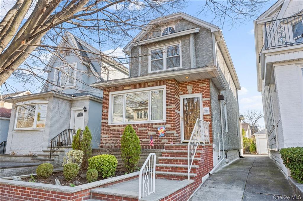 Brooklyn, New York, 11209, United States, 3 Bedrooms Bedrooms, ,2 BathroomsBathrooms,Residential,Active,2043128