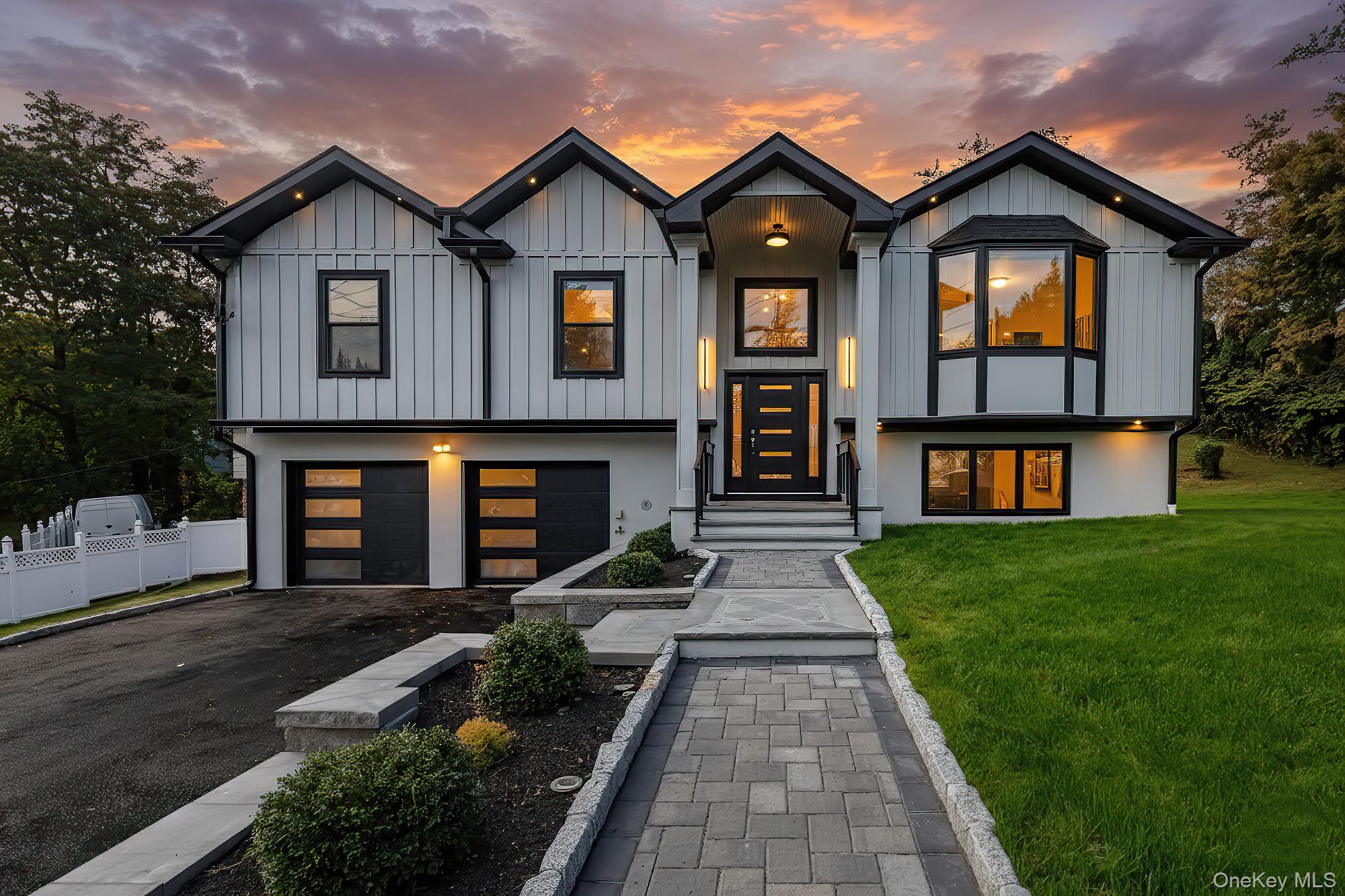 White Plains, New York, 10607, United States, 4 Bedrooms Bedrooms, ,3 BathroomsBathrooms,Residential,Active,1965798