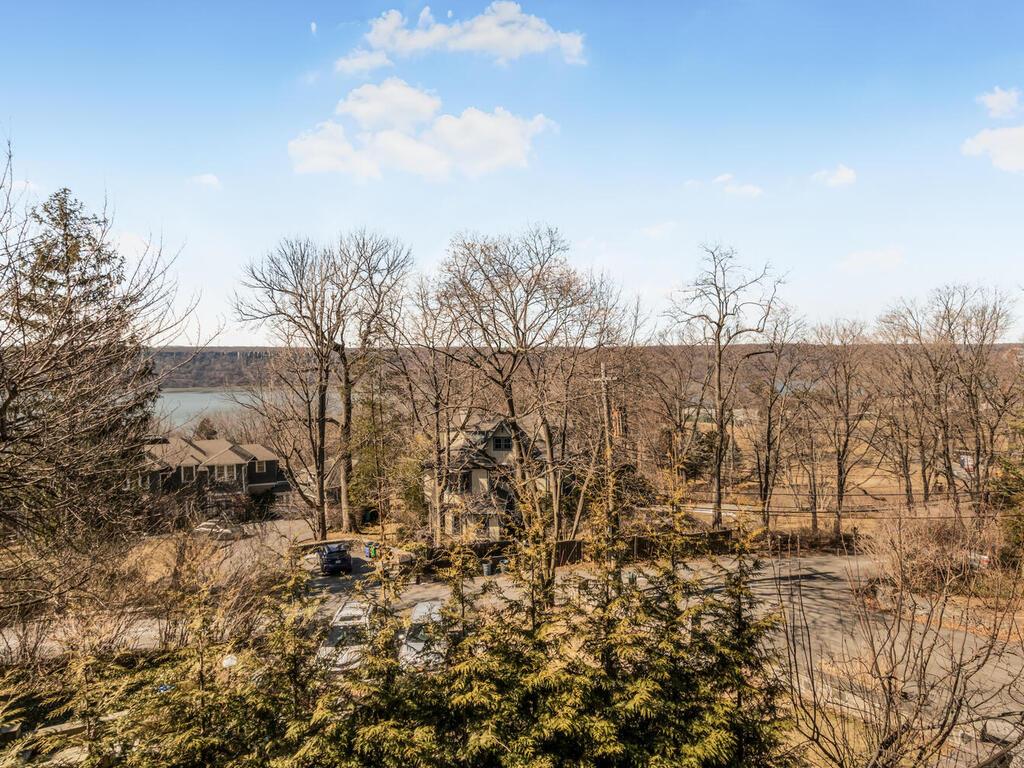 Bronx, New York, 10471, United States, 4 Bedrooms Bedrooms, ,3 BathroomsBathrooms,Residential,Active,1764906
