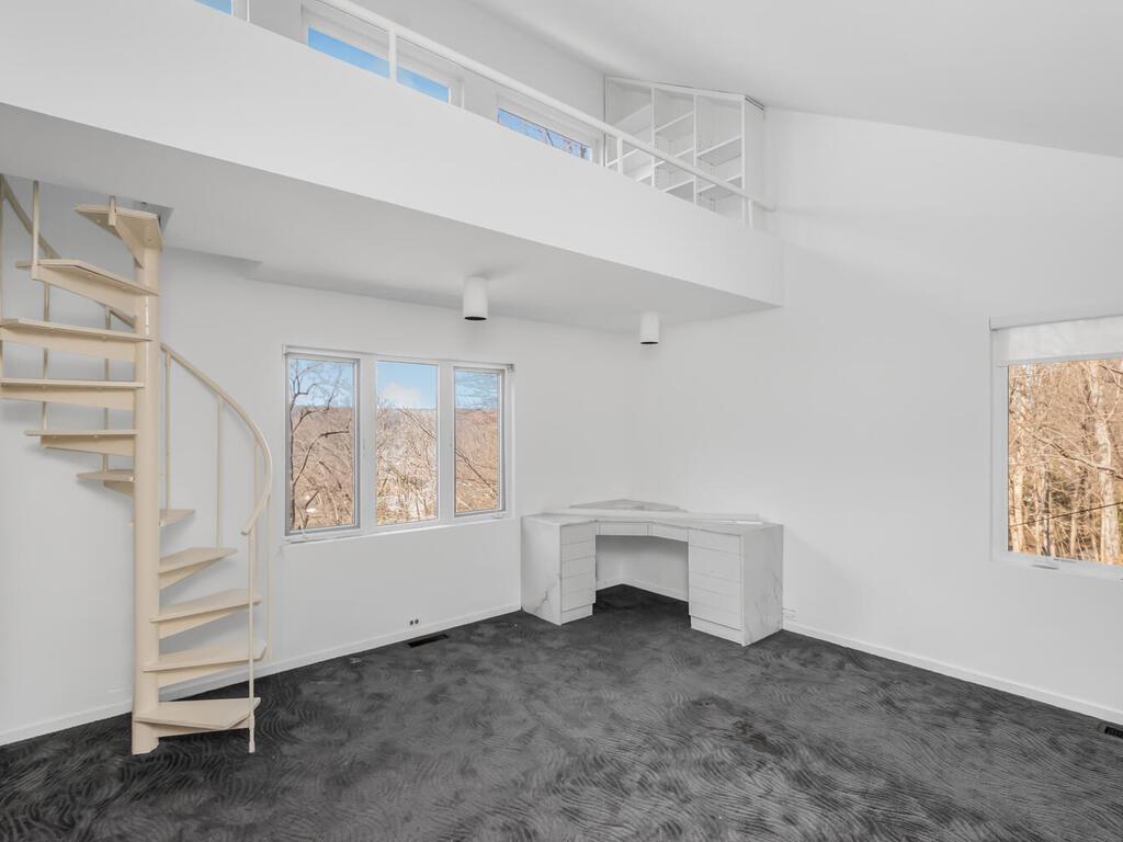 Bronx, New York, 10471, United States, 4 Bedrooms Bedrooms, ,3 BathroomsBathrooms,Residential,Active,1764906