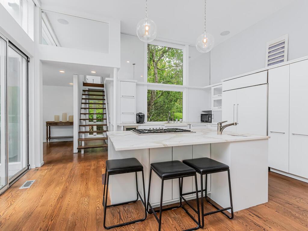 East Hampton, New York, 11937, United States, ,3 BathroomsBathrooms,Residential,Active,1843880