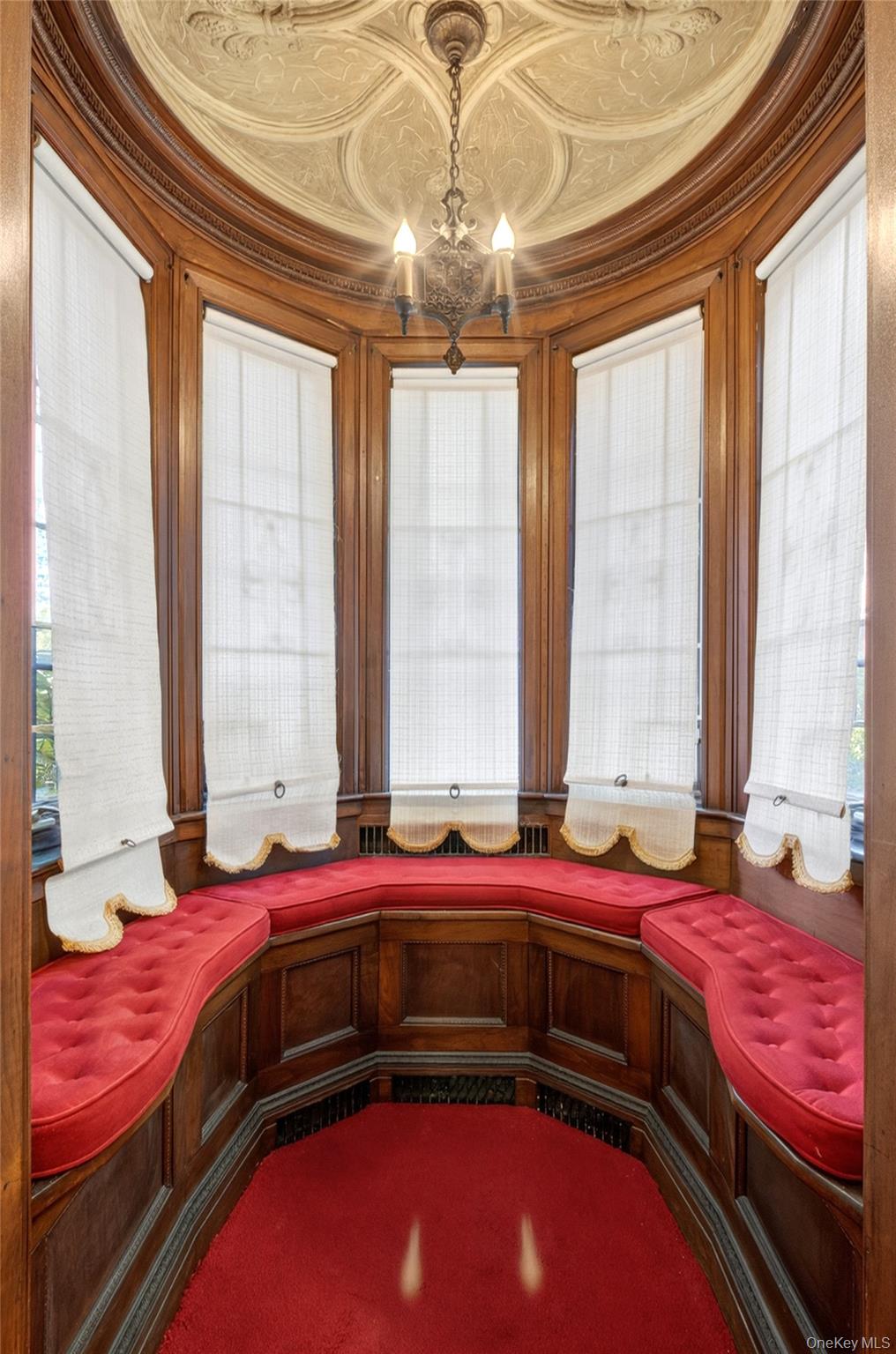 Flushing, New York, 11354, United States, 7 Bedrooms Bedrooms, ,6 BathroomsBathrooms,Residential,Active,2043439