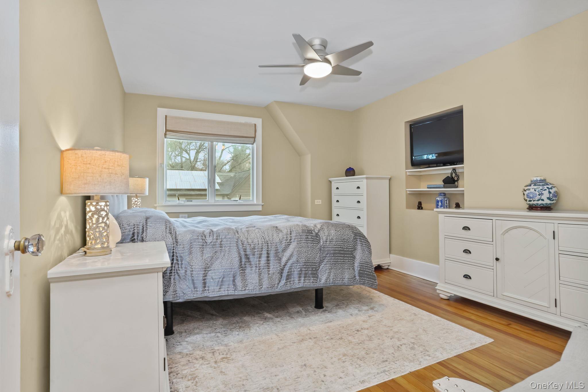 Pleasantville, New York, 10570, United States, 3 Bedrooms Bedrooms, ,3 BathroomsBathrooms,Residential,Active,2041438