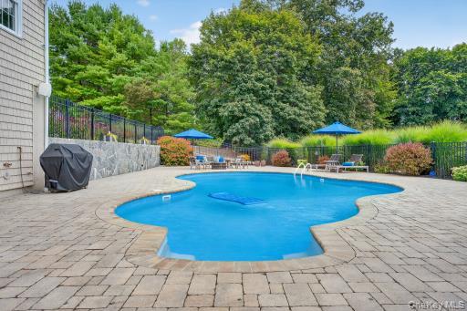 Mahopac, New York, 10541, United States, 4 Bedrooms Bedrooms, ,6 BathroomsBathrooms,Residential,Active,1945090
