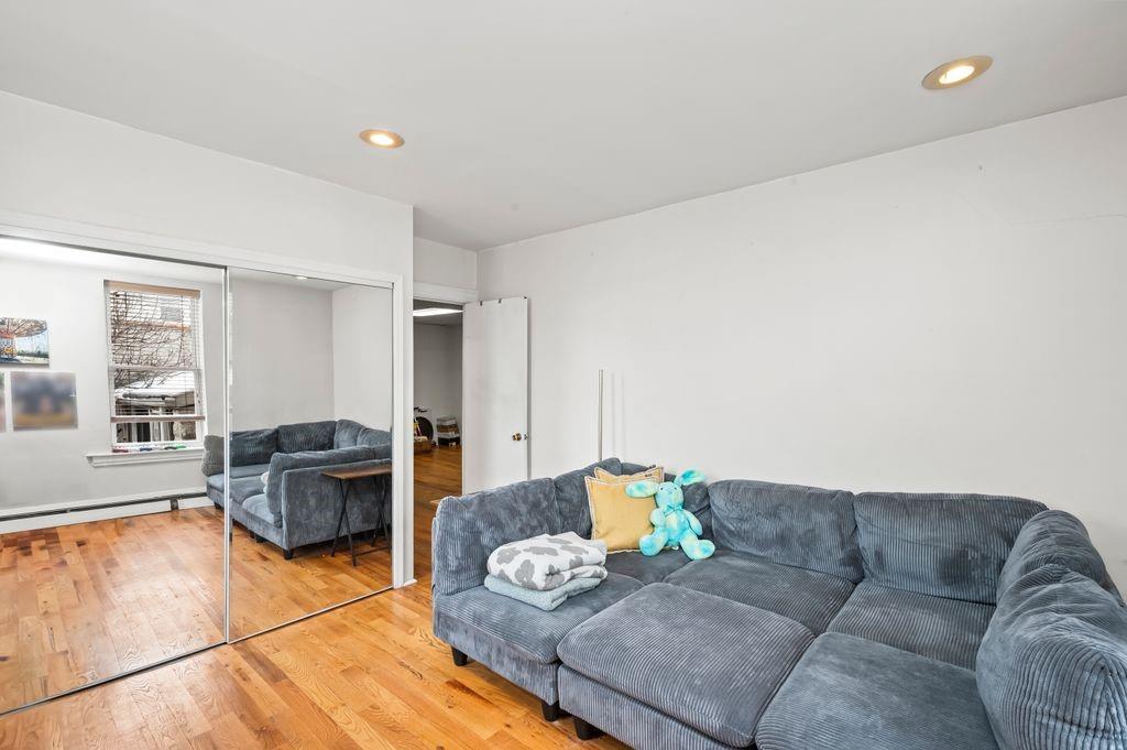 Brooklyn, New York, 11204, United States, 10 Bedrooms Bedrooms, ,6 BathroomsBathrooms,Residential,Active,1710730